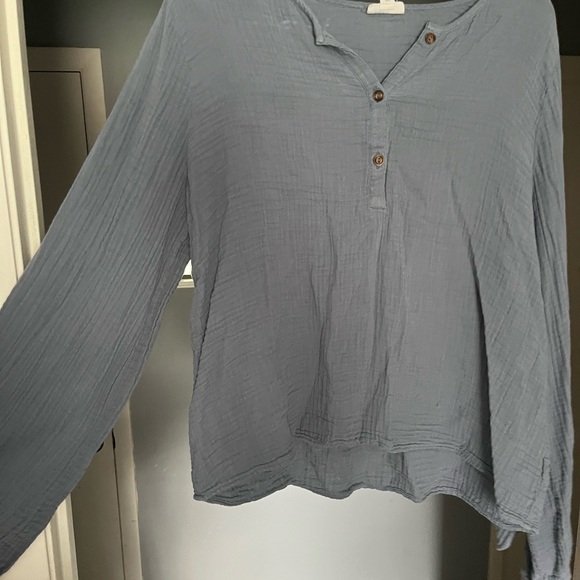 Assorted used (excellent condition) oversized sweaters - Picture 6 of 6